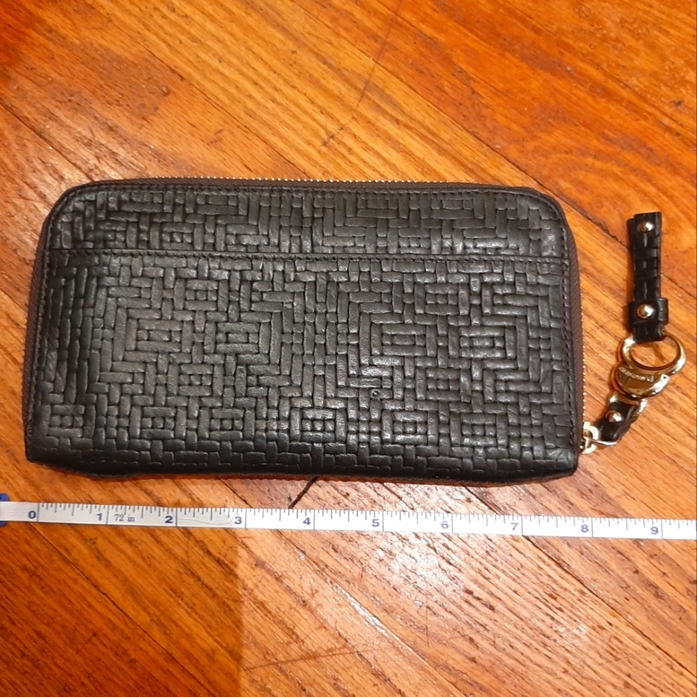 B. Makowsky leather bag